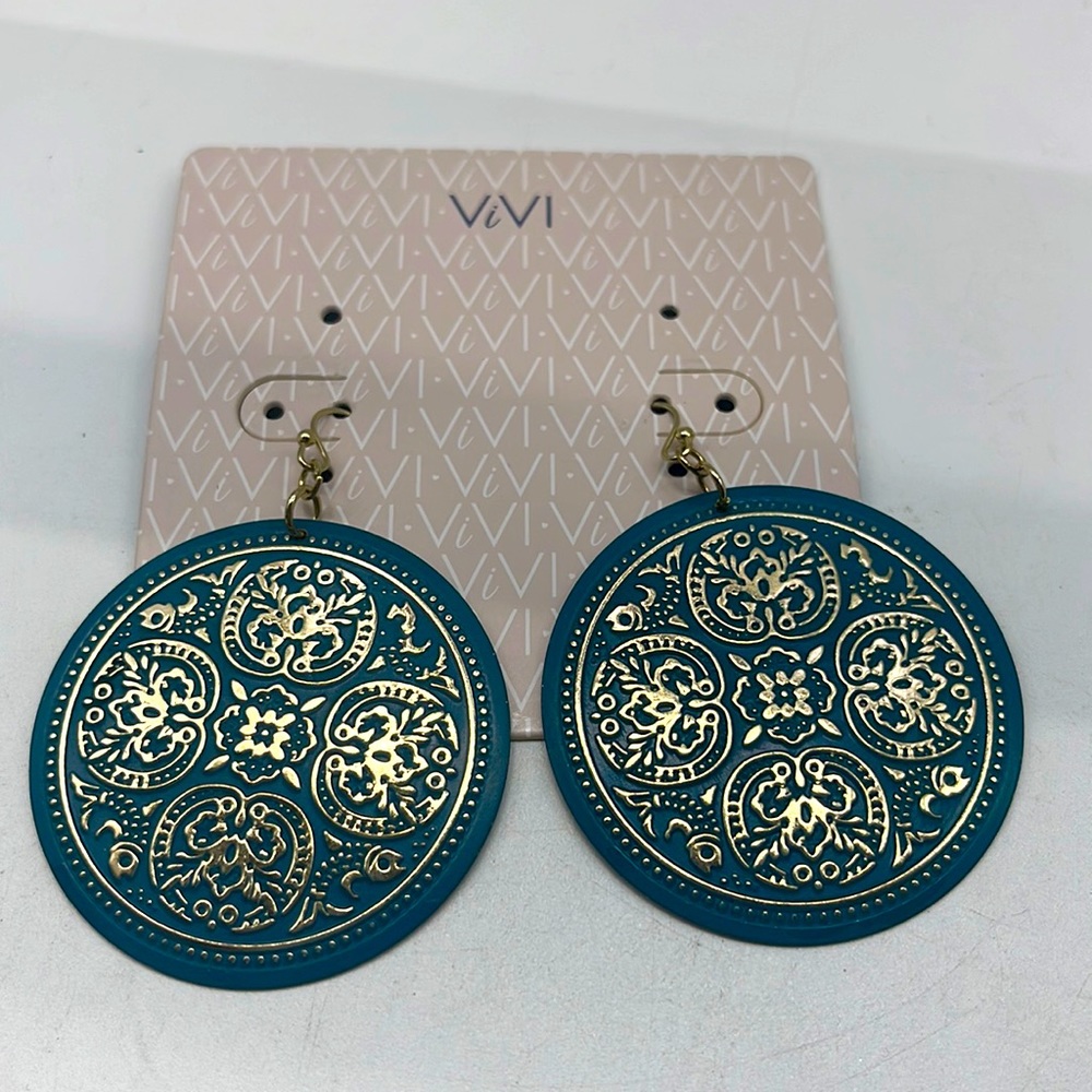 NWT ViVl Gold and Teal Embossed Round Medallion Earrings